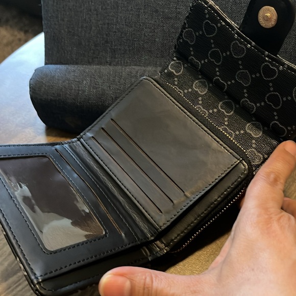 Boutique Wallets Vegan Leather - Picture 4 of 8